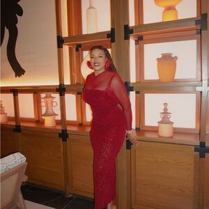 Meet your Posher, Jainaba